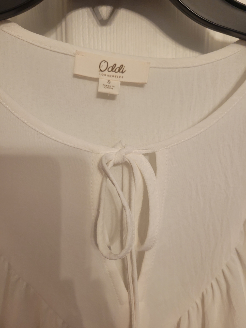Oddi White Embroidered Flutter-Sleeve Blouse with Tie Neck - Picture 3 of 7